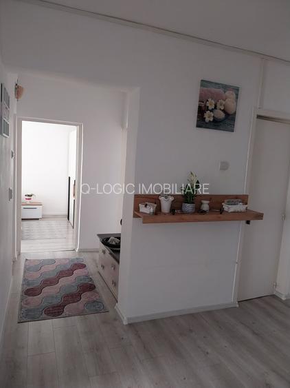 Apartament 3 camere renovat zona Craiter - 8