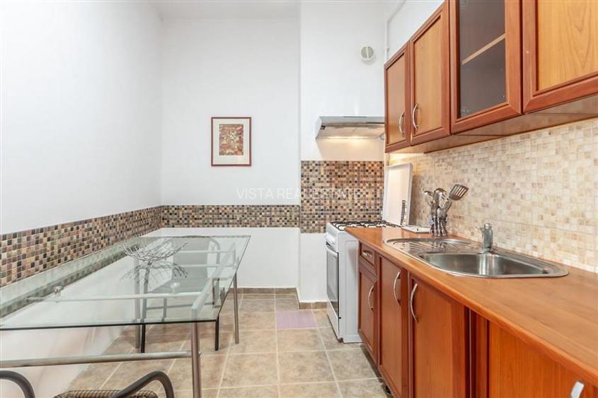 Oportunitate! Apartament + Garsoniera - 130mp, intrari separate, Etaj 1, loc de - 9