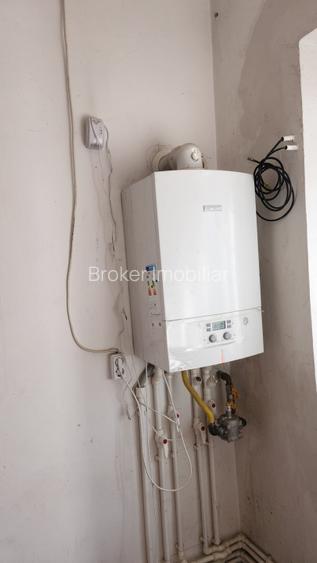 Casa 2 camere, garaj,Medeea, teren 370 mp, deschidere 14 ml - 7