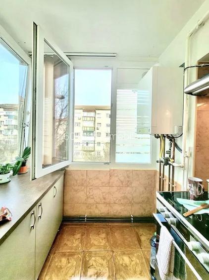 3 camere – Calea Lipovei, etaj II. 115,000 euro - 7