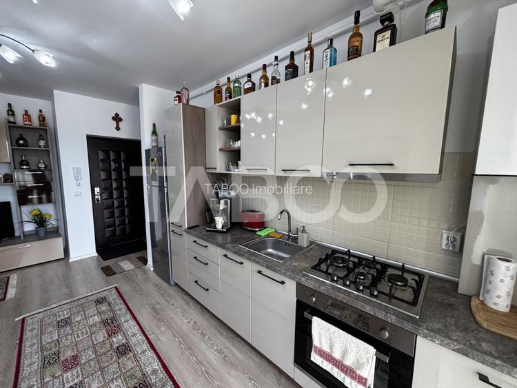 Apartament de vanzare 2 camere 38mpu + boxa zona Turnisor - 2