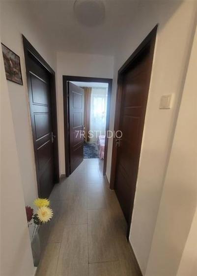 Vanzare apartament 4 camere Tei, complet renovat si mobilat - 8