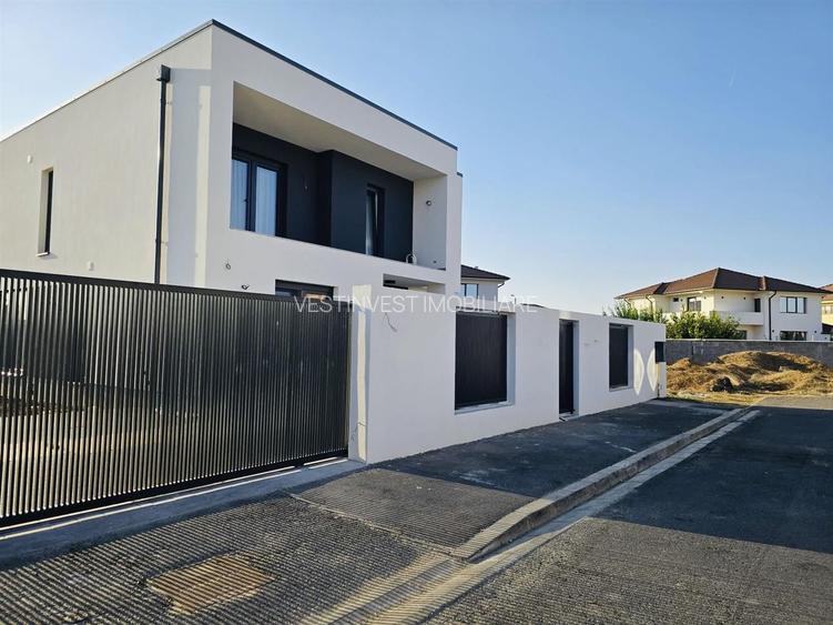 Casa de vanzare  P+E Sanmartin Beverly- Hills - 2