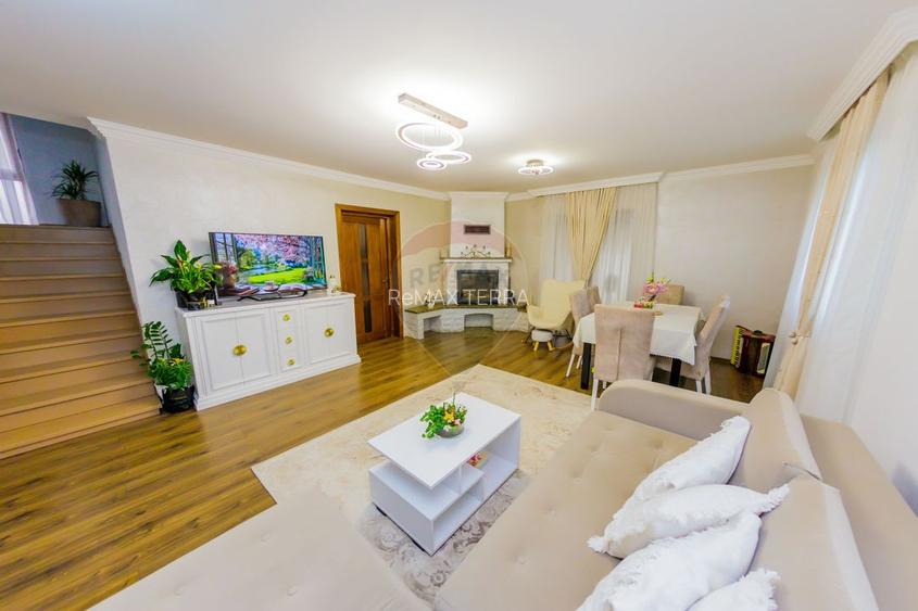 CASA DE VIS DE VANZARE IN COLTIREA cu 2900 mp teren - 34