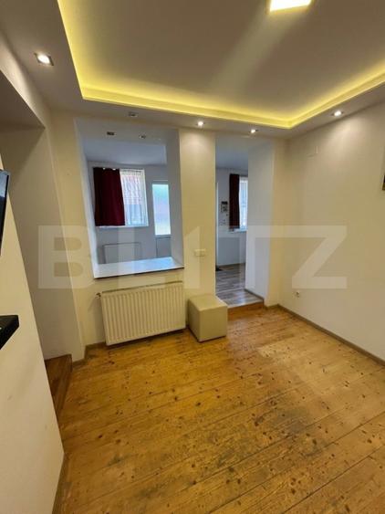 Casa 2 camere 53,80 mp, ,curte comunamare, centrul vechi - Brasov