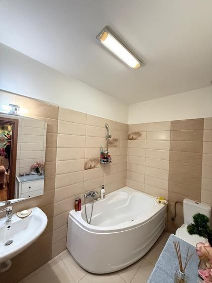 Spatiu comercial de inchiriat Piata Romana bd Magheru