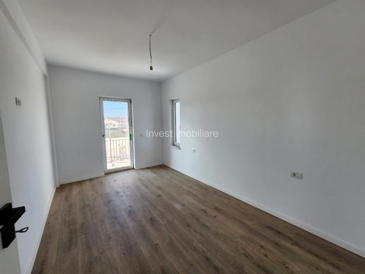 CASA INDIVIDUALA , 4 CAMERE,2 BAI, 530 MP TEREN, MIROSLAVA - 12