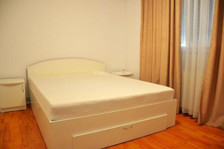 Apartament spatios de inchiriat! 3 dormitoare+open space Targoviste, Micro 11. - 4
