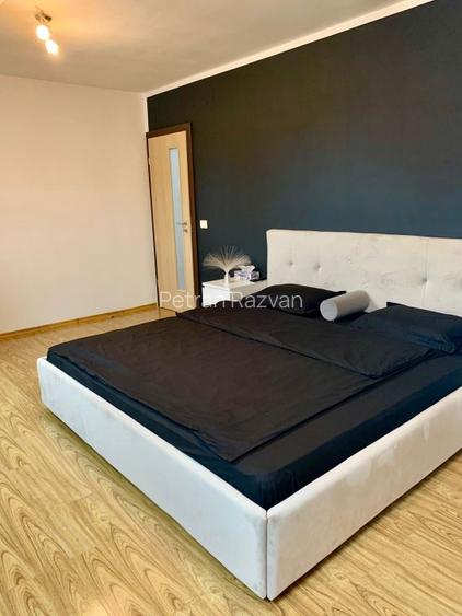 De v&acirc;nzare casă &icirc;n zona Bălcescu - 13