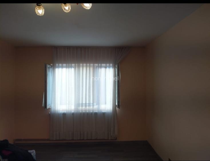 Vând apartament 3 camere, decomandat, renovat, Târgu Jiu - 7