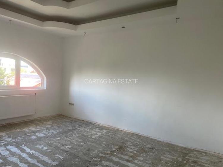 Vila Pipera P+1+M central - 450mp util   1000mp teren - 13