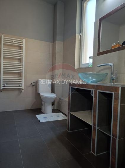 Apartament 2 camere, zona Teatrul de Stat, cu parcare proprie - 4