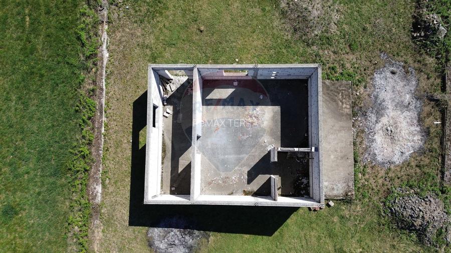 Proprietate de vanzare langa liziera pădurii Coas - 2