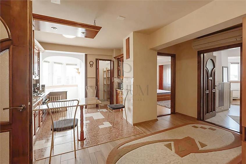 SIMION BARNUTIU - 3CAM. - LIFT - 2 BALCOANE - 2 BAI - DECOMANDAT - ETAJ INTERMED - 3