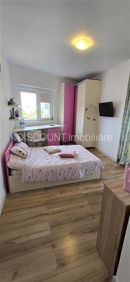 Apartament 4 camere zona 9 MAI - 6