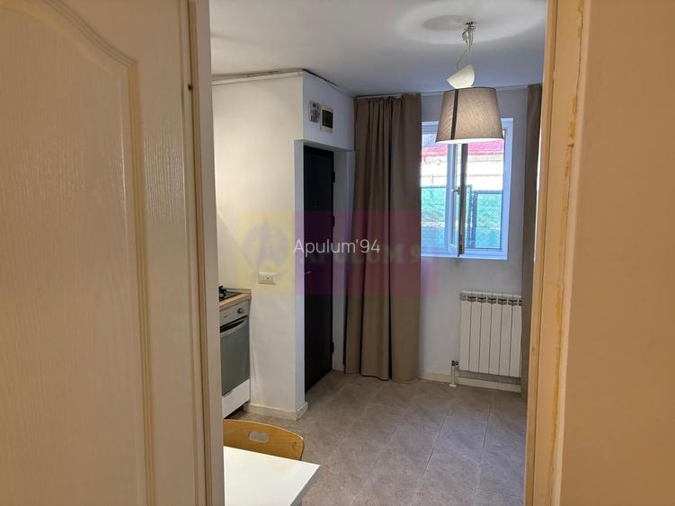 Garsoniera 33mp curte 50mp zona Metrou Tineretului COMISION 0 - 3