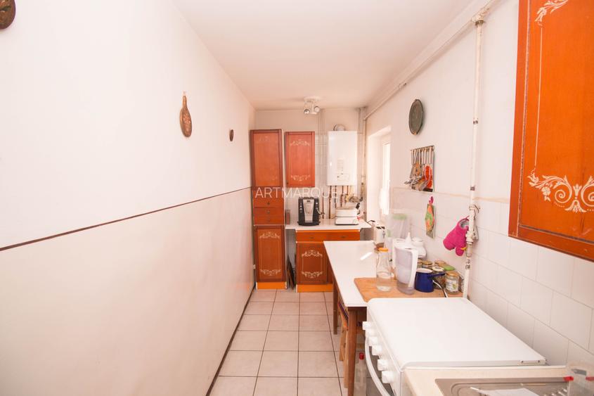 Apartament 4 camere cu scara interioara si garaj zona centrala - 12
