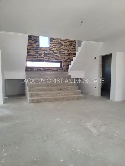 VILA DEOSEBITA VALU LUI TRAIAN P+M - 13