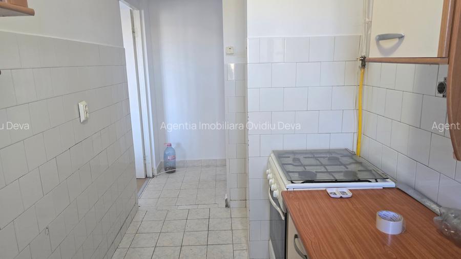 Vand apartament 3 camere in Deva, zona Scarisoara (Astoria), etaj 3, - 7