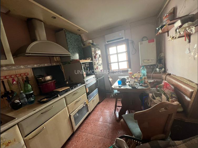 Apartament trei camere - Grădinița nr. 18 - 70mp - 4