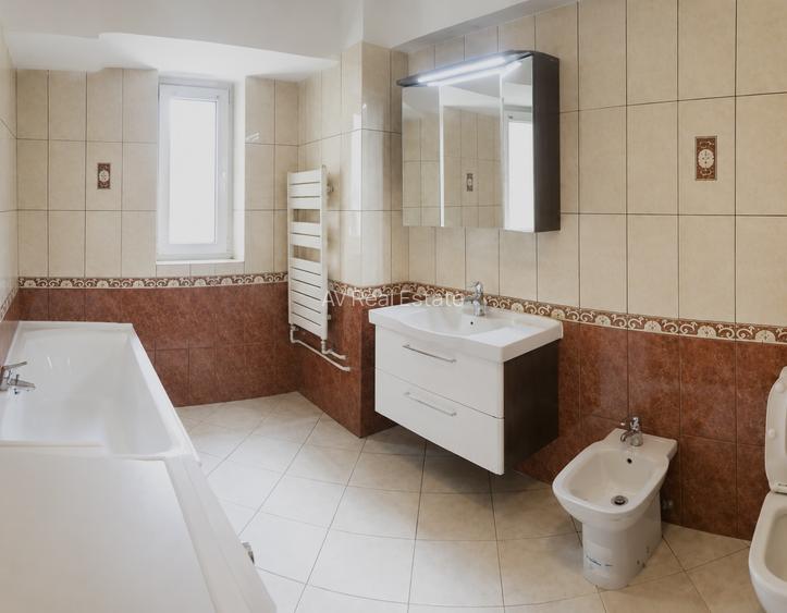 Apartament elegant 3 camere | Cartierul Francez | 114 mp | 2 balcoane | Parcare - 9