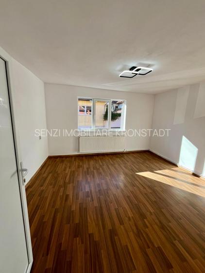 Casă complet renovată, teren 556 mp – Zărnești | 118.000 € - 2