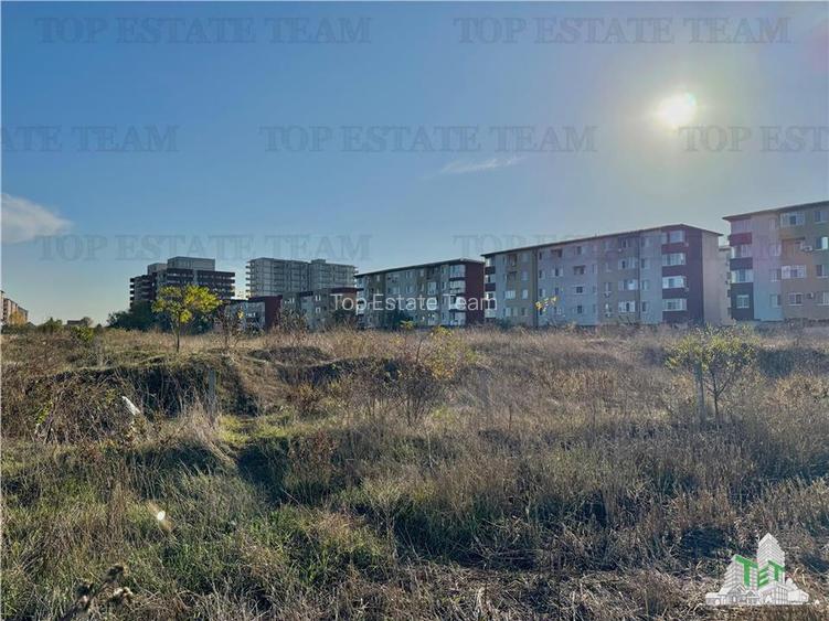 Teren de vanzare pentru bloc P + 7 sau case P + 2 / Comercial   in Drumul Tabere - 15