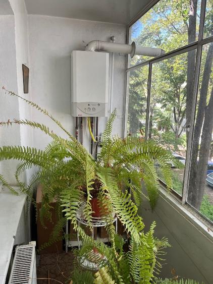 Închiriez apartament 3 camere - 2