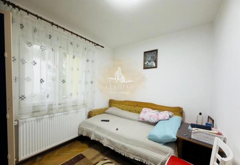 Bucovina - 4 camere, 2 bai, vedere 3 parti , etaj 2 , centrala proprie - 10