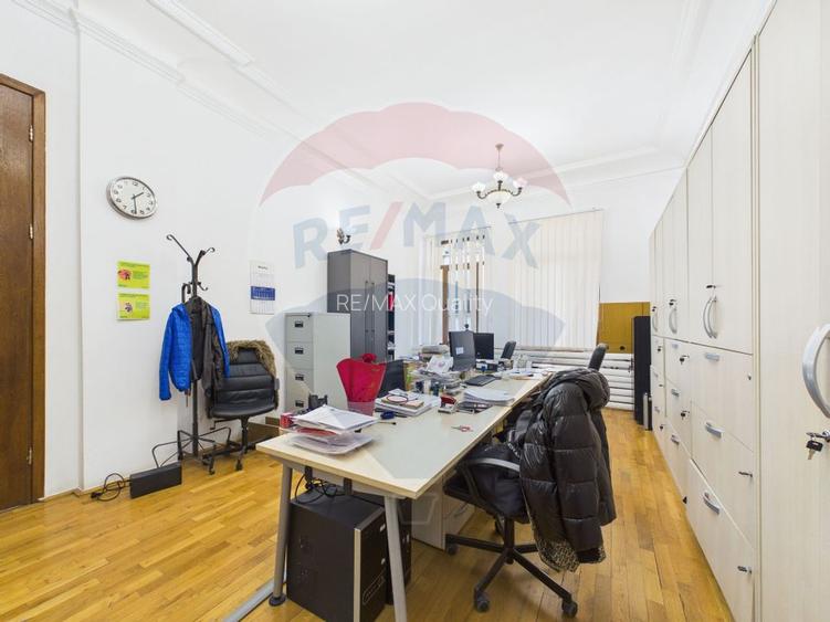 Spațiu de birouri de 199 mp de închiriat în zona Ultracentral - 12