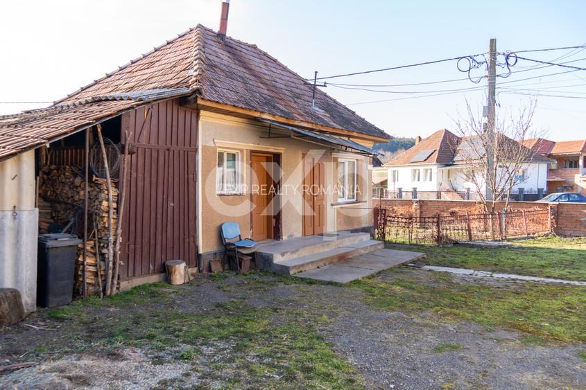 Casă + anexe gospodărești - 1400 mp teren - 0% COMISION - 5