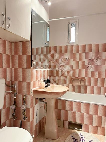 Apartament cu 3 camere de inchiriat pe bld. Stefan cel Mare - 17