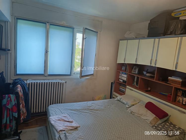 APARTAMENT 3 CAMERE, SEMIDECOMANDAT, PODU ROS, BLOC FARA RISC - 4