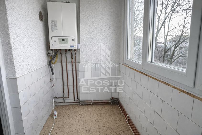 Apartament 2 camere , decomandat, etajul 3/4, zona Girocului - 7