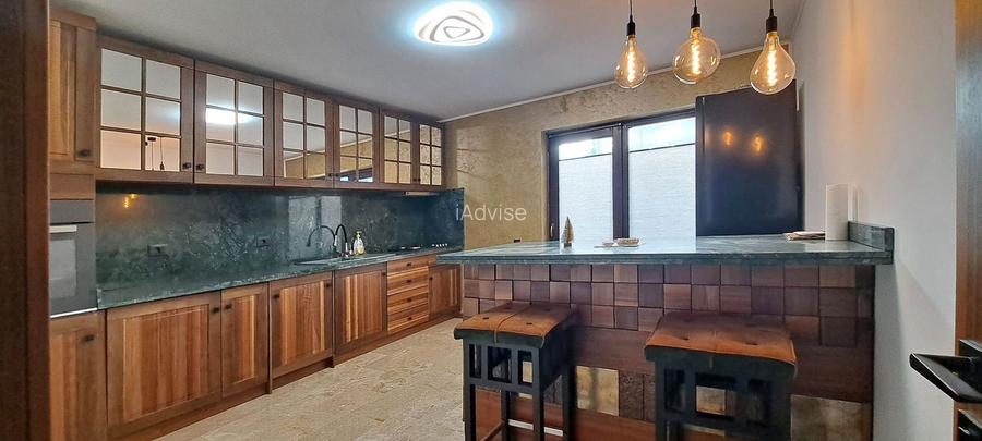 Vilă deosebită în cartier exclusivist la intrarea în Sânpetru - 8