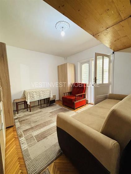 Garsoniera zona Decebal - 2