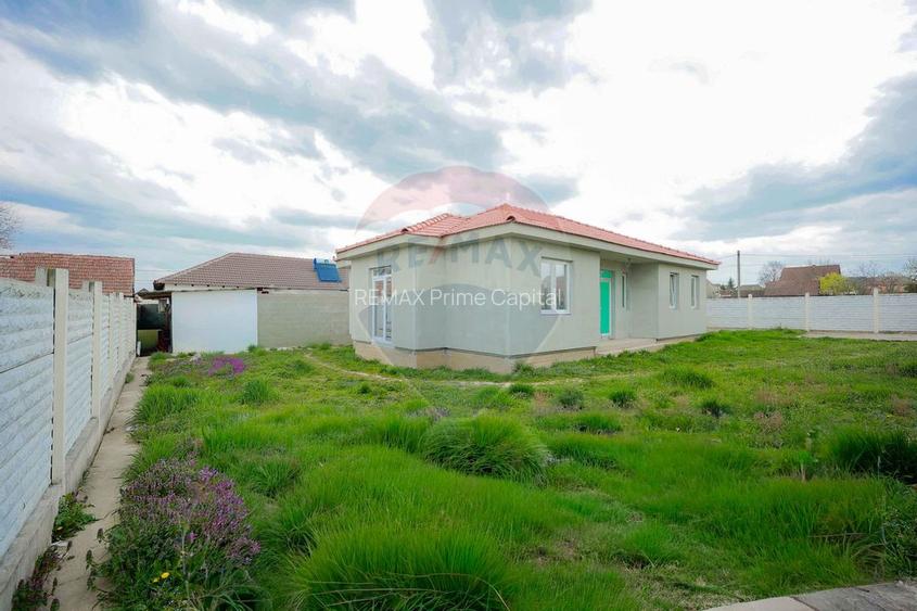 De vânzare casă semifinisată cu 3 camere, 455 mp teren, în Cihei - 16