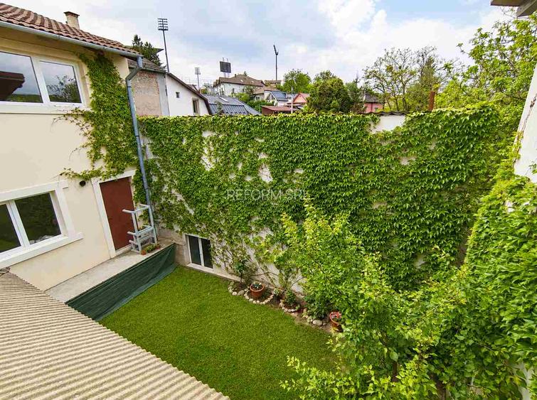 De vânzare – Casă unifamilială cu casă secundară, în cartierul Gruia - 11