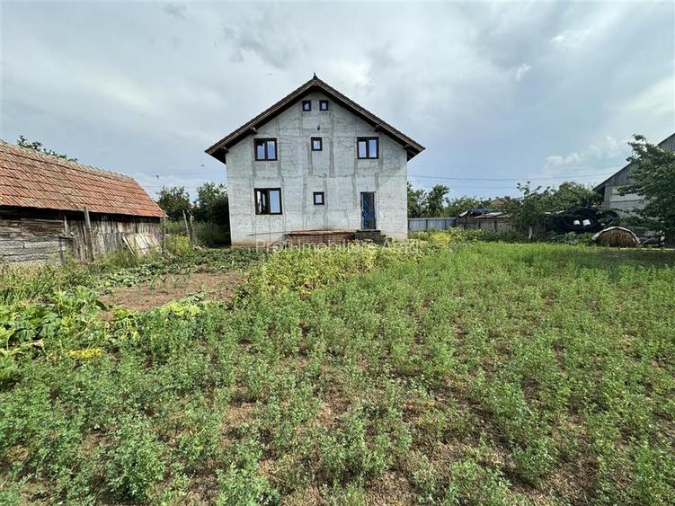 Casa noua cu 6 camere in SAGU la principala - 7