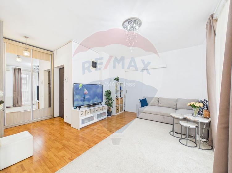 Apartament cu 2 camere de vanzare metrou 1 Decembrie 1918 - 2