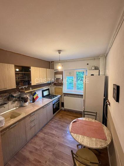 De închiriat 3 camere decomandat, renovat, lift, zona Sebastian - 3