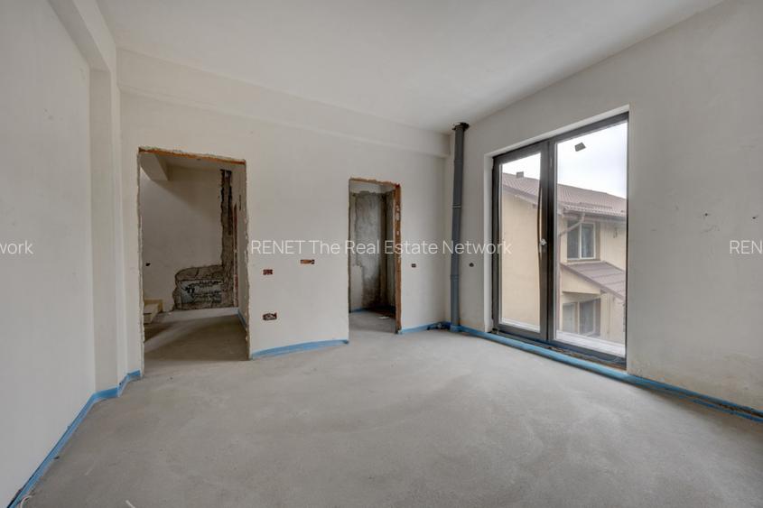 Casa se preda finisata - 4 bai - 3 dormitoare - curte - parcare -  metrou Pacii  - 6