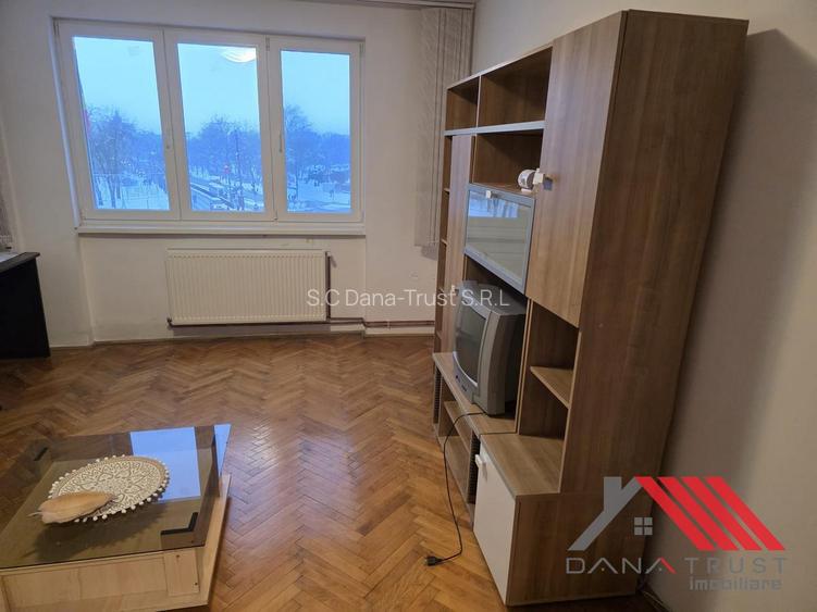 Ultracentral – Catedrala – 2 cam Decomandat – 330 euro - 18