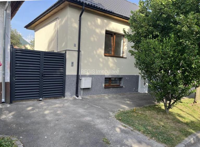 Casa individuala cu 3 Camere zona spitalul Judetean - 2