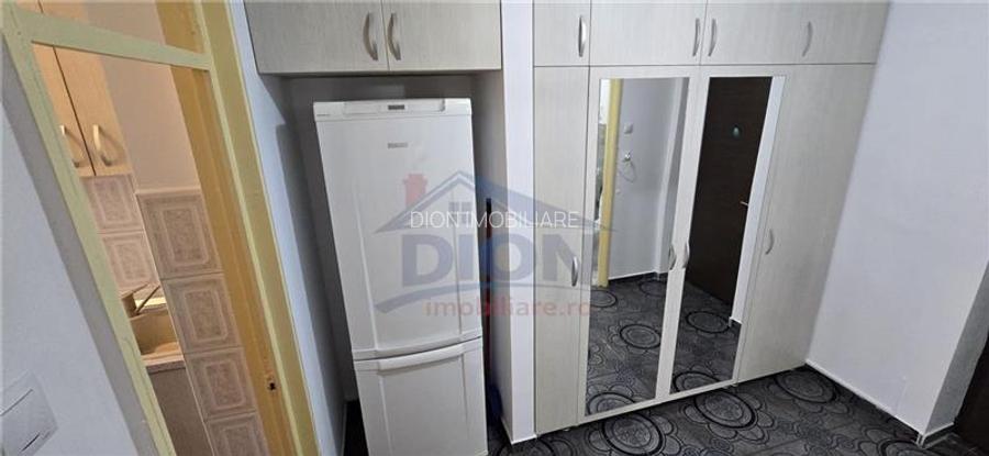 Timpuri Noi, Facultati, etaj 1, 42 mp, 1990, - 10