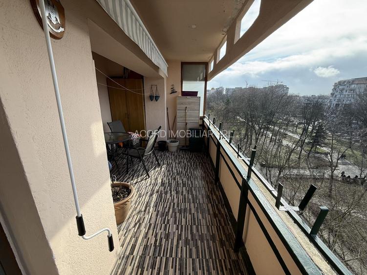 Apartament 3 camere zona Tomis II - 8