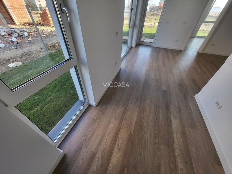 COMISION%. BLOC NOU in ORAS. Gradina proprie. Spatios - 4