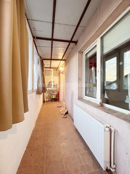 Apartament 3 camere, open space, 55mp, etaj 3 in Giroc - Hotel IQ  - 12