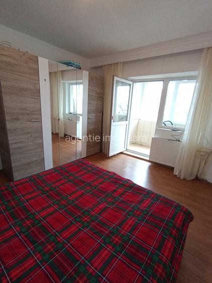 Ocazie - 3 Decomandate Central -Bloc remarcabil - 10