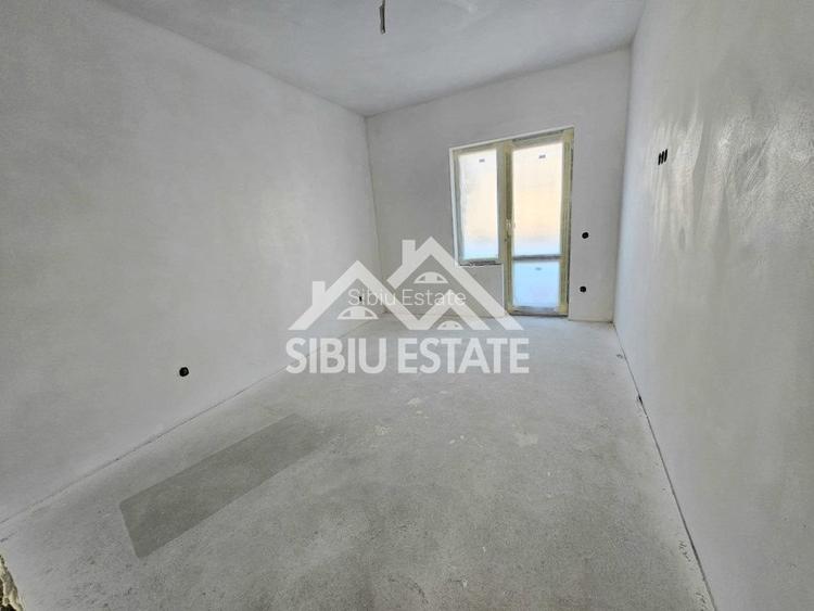 Apartament 2 camere cu balcon și parcare , Doamna Stanca - 4